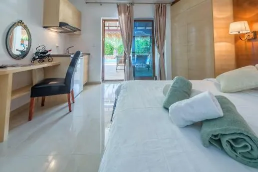 Murter-Center, Studio For 2 With Sauna &Jacuzzi