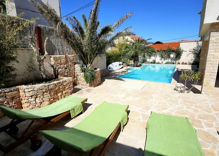 Murter-center, For 2 With Sauna &jacuzzi Id 678